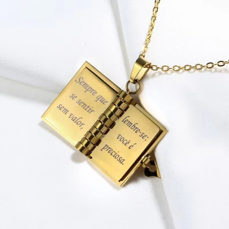 Colar Livro de Amor