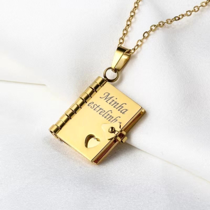 Colar Livro de Amor